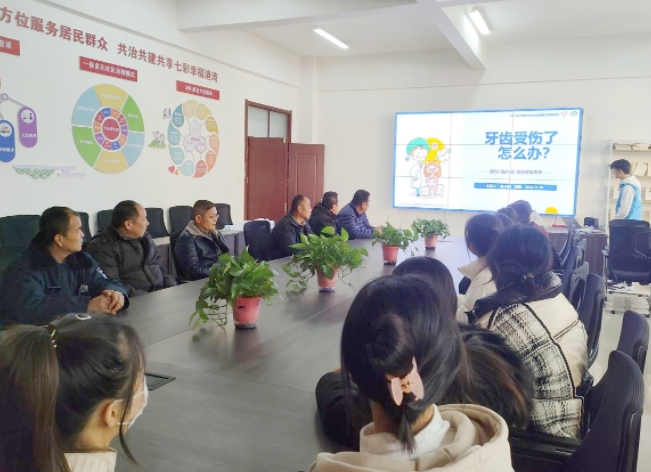 港湾新城开展健康知识宣讲暨便民义诊进小区活动