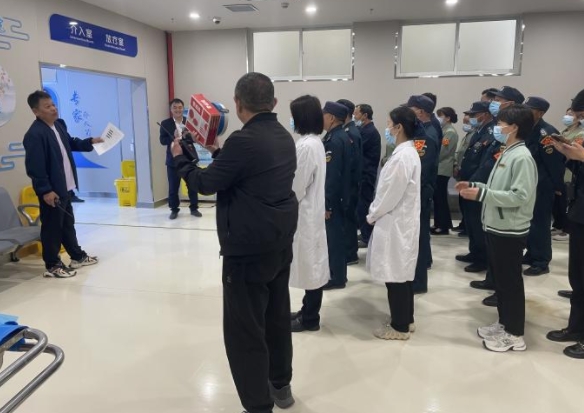 东明县人民医院项目部积极开展防汛应急演练