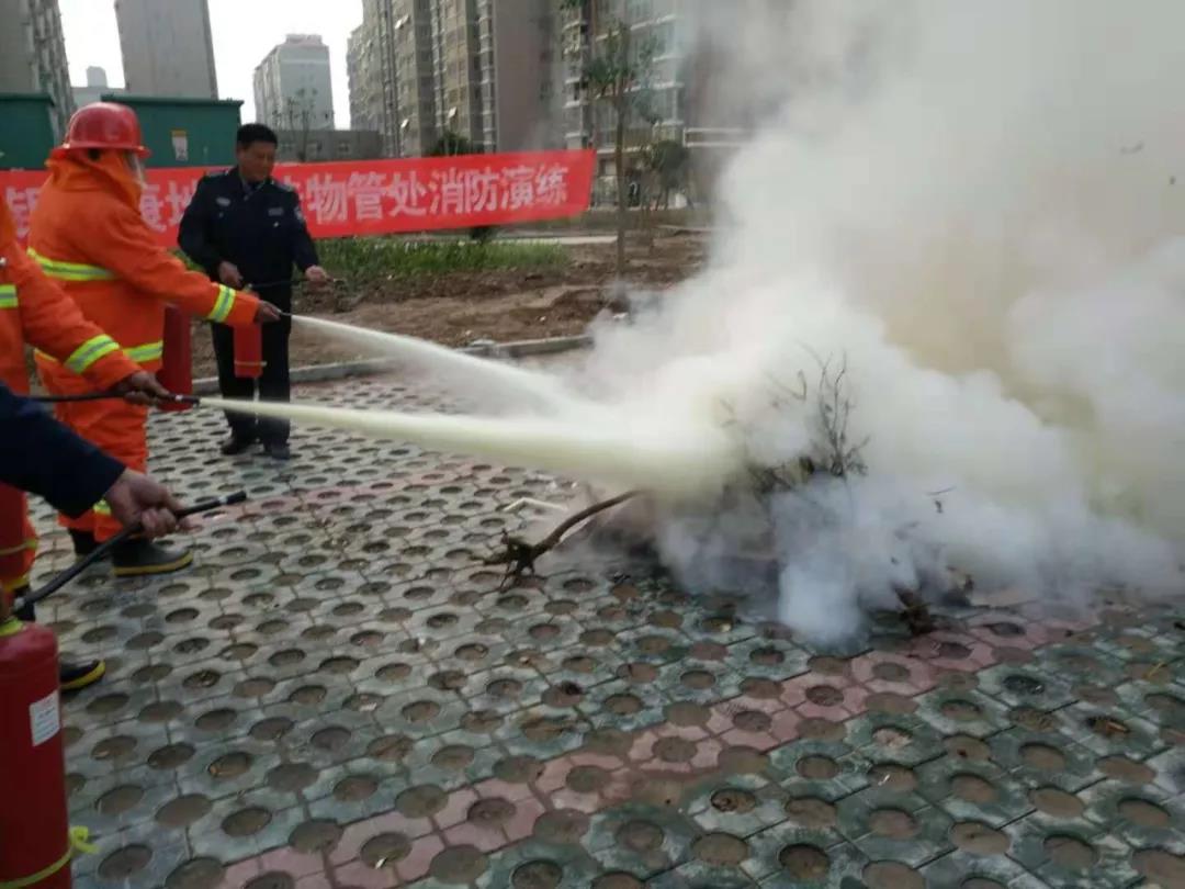 银湾集团｜119消防宣传日专题之二：怡欣花园、康地君佳分别开展消防管道水压测压和消防演练