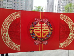 银湾集团｜物业专题：怡欣花园为业主提供婚庆背景墙 便民服务创新举措