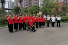 怡欣花园组织开展“迎七一”革命老歌大联唱活动