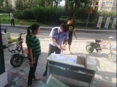 牡丹区交警支队深入港湾新城小区开展非机动车挂牌便民服务