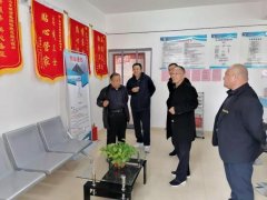 怡欣花园迎接城建华府党支部成员一行观摩交流红色物业工作